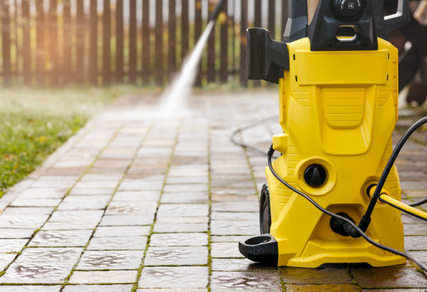 Best Patio and Deck Pressure Washing  in Manitowoc, WI